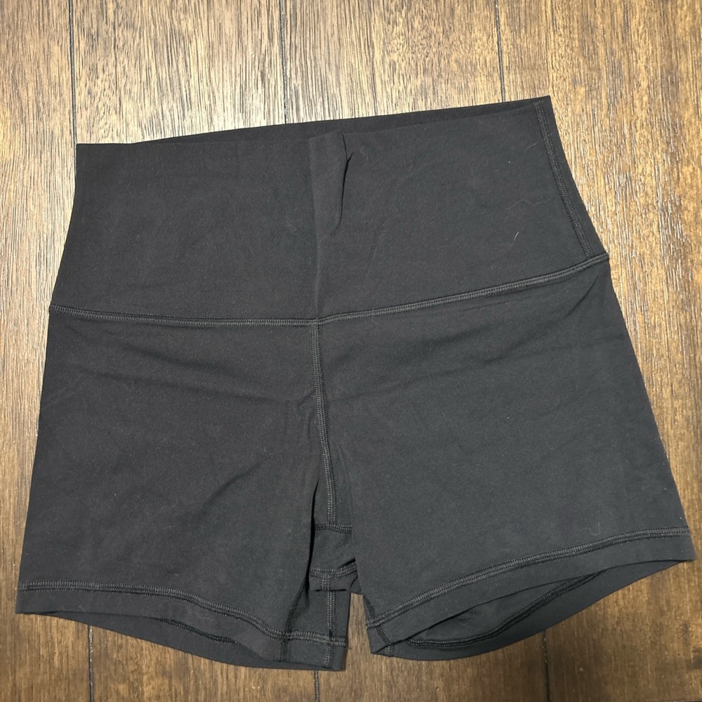 Lulul Alighn High-Rise Short 4”